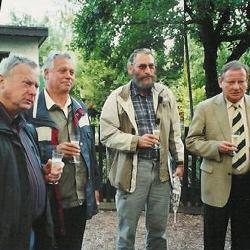 Herr Leitner, Herr Kube, Herr Gromann, Herr Paschke (v.l.) beim Sektempfang