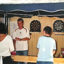 '50 Liter zum 50.'-Dartwettkampf